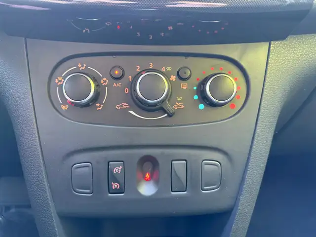 Dacia Logan view 7
