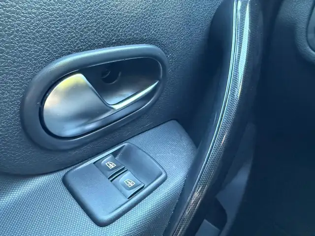 Dacia Logan view 13