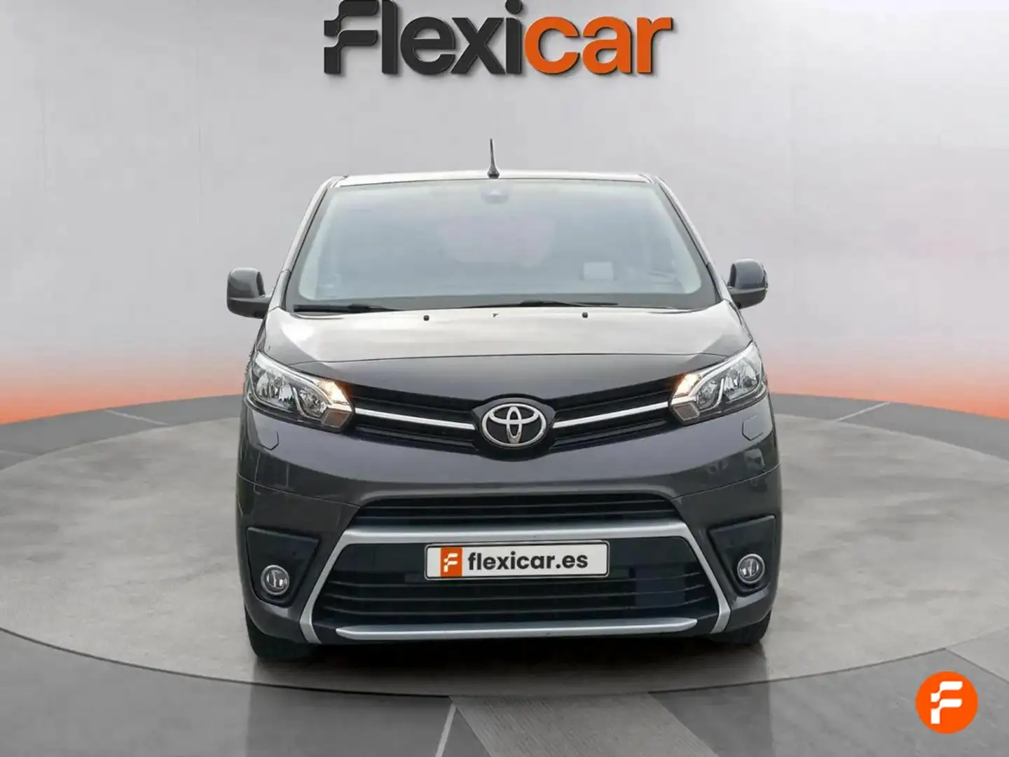 Toyota Proace Family Medio 2.0D 8pl. Advance 150 Gris - 2