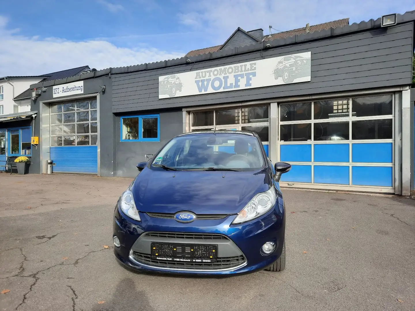 Ford Fiesta Titanium Blau - 1
