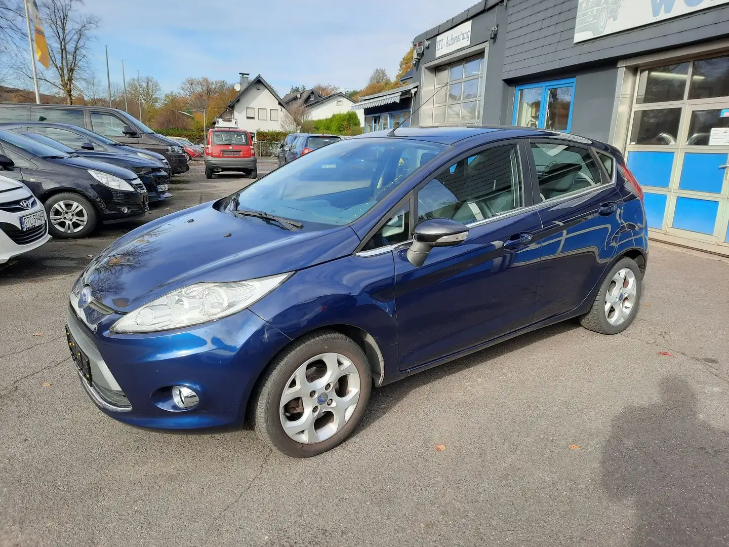 Ford Fiesta Titanium Blau - 2