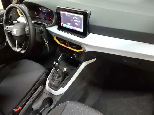 SEAT Arona view 9