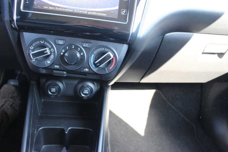Suzuki Swift Club Mild Hybrid Allrad/Navi/Sitzh. — photo 6
