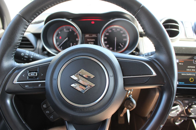 Suzuki Swift Club Mild Hybrid Allrad/Navi/Sitzh. — photo 10