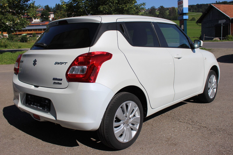 Suzuki Swift Club Mild Hybrid Allrad/Navi/Sitzh. — photo 3