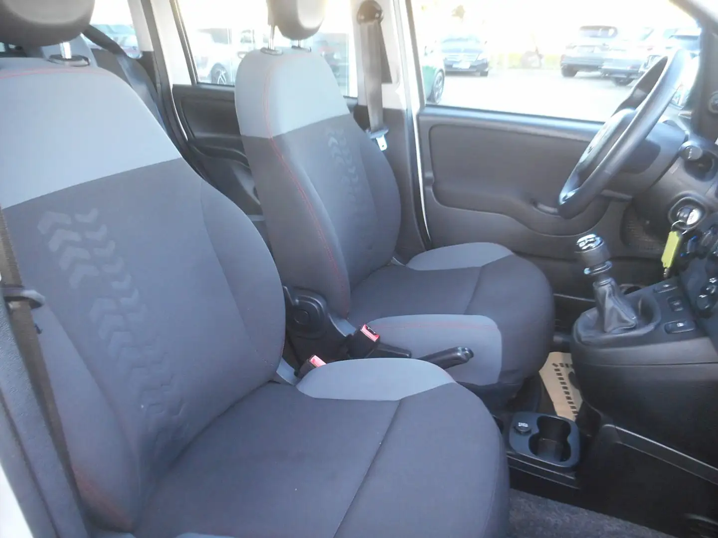 Fiat Panda 1,2 69 Easy Weiß - 2