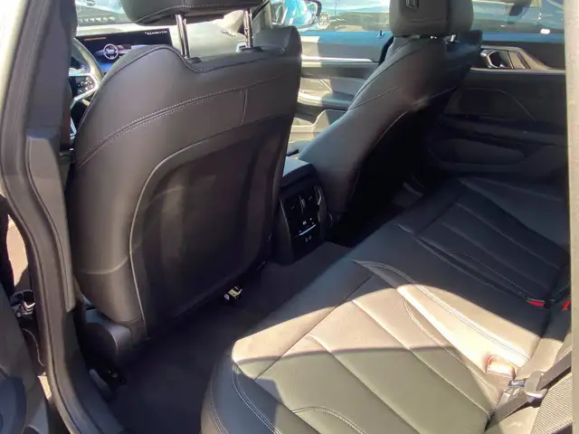 BMW 4 Series view 13
