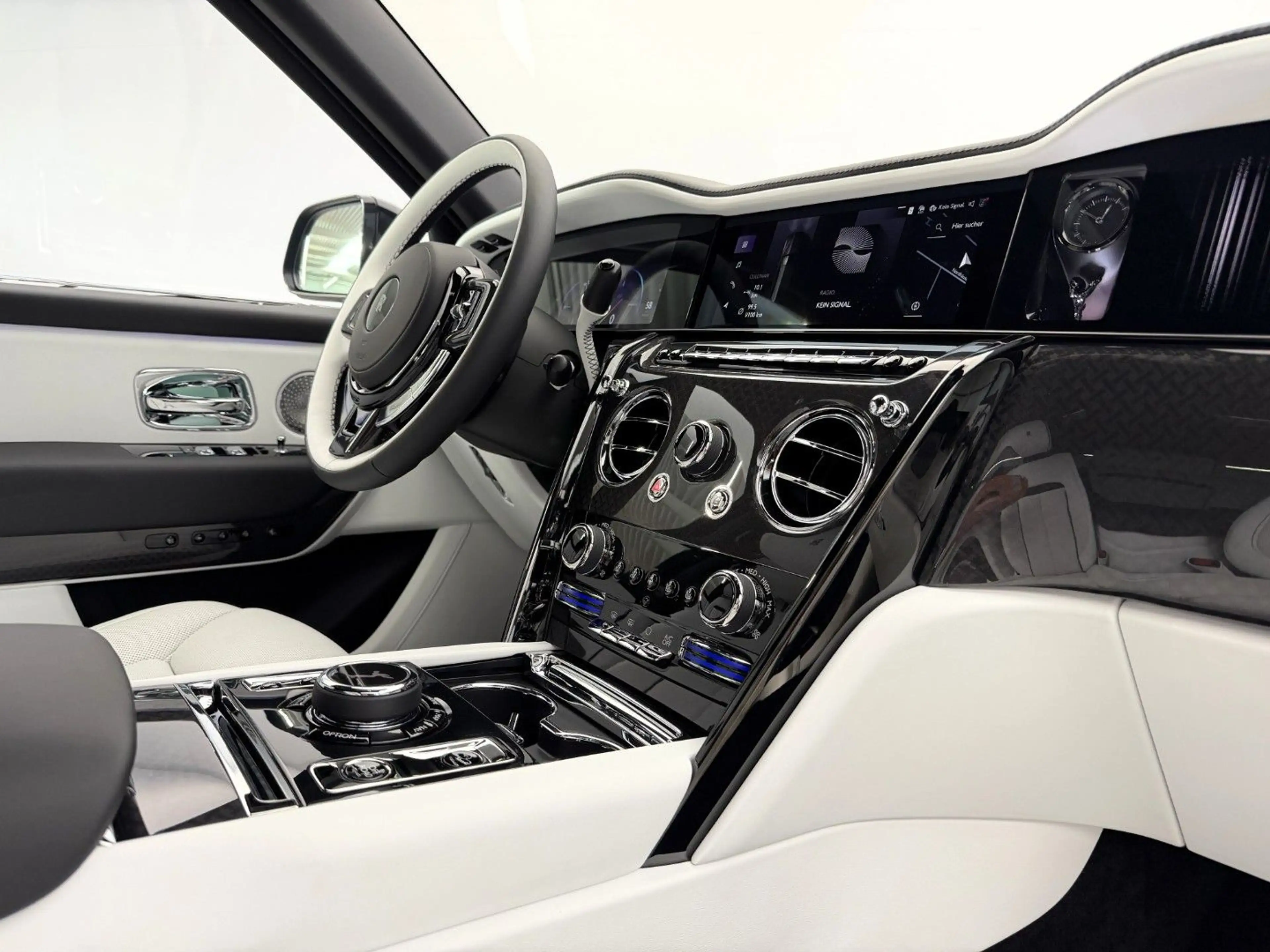 Rolls-Royce Cullinan II Black Badge 2026°Bespoke°Shoot. Star — photo 13