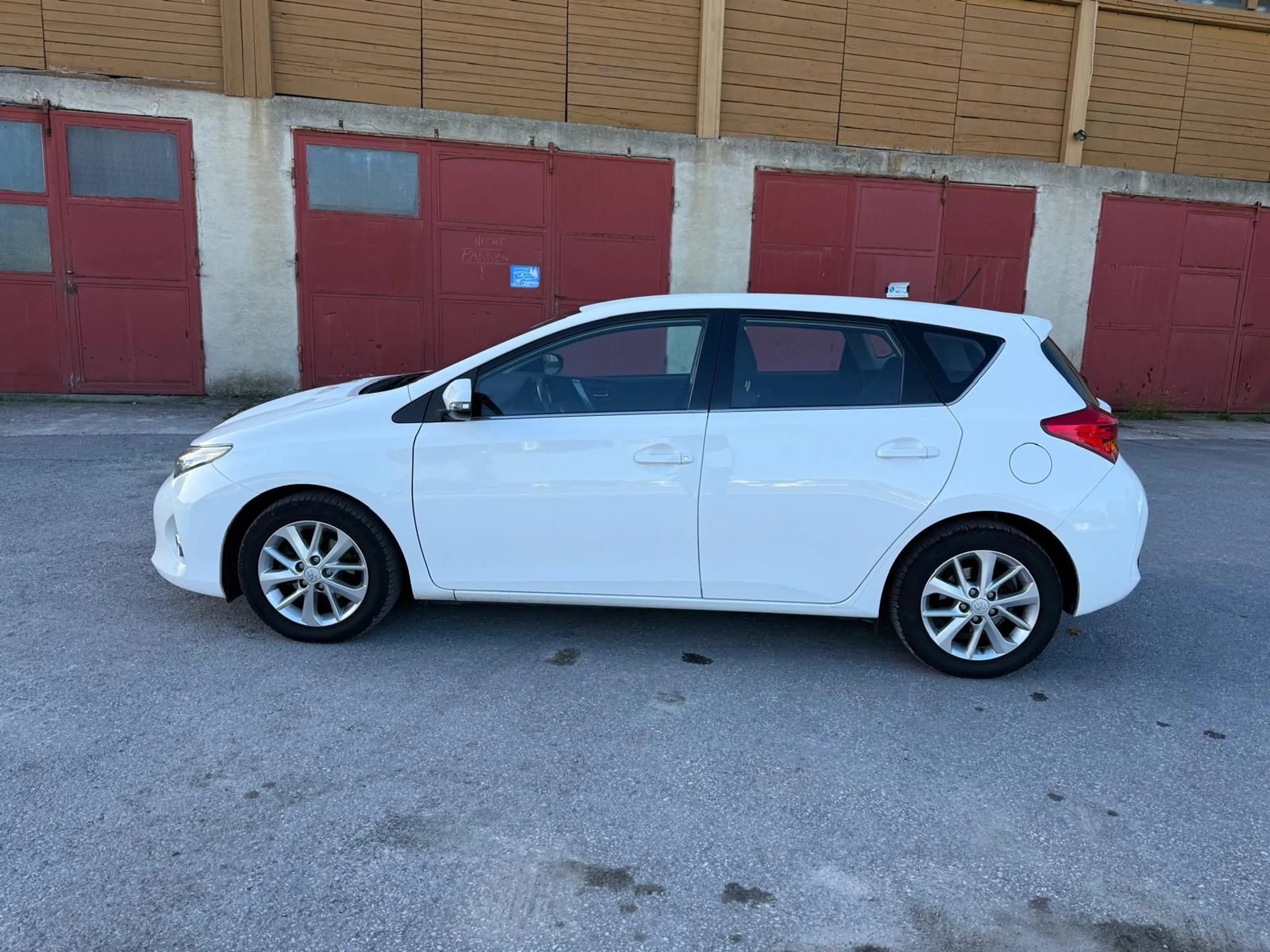 Toyota Auris Life+ — photo 8