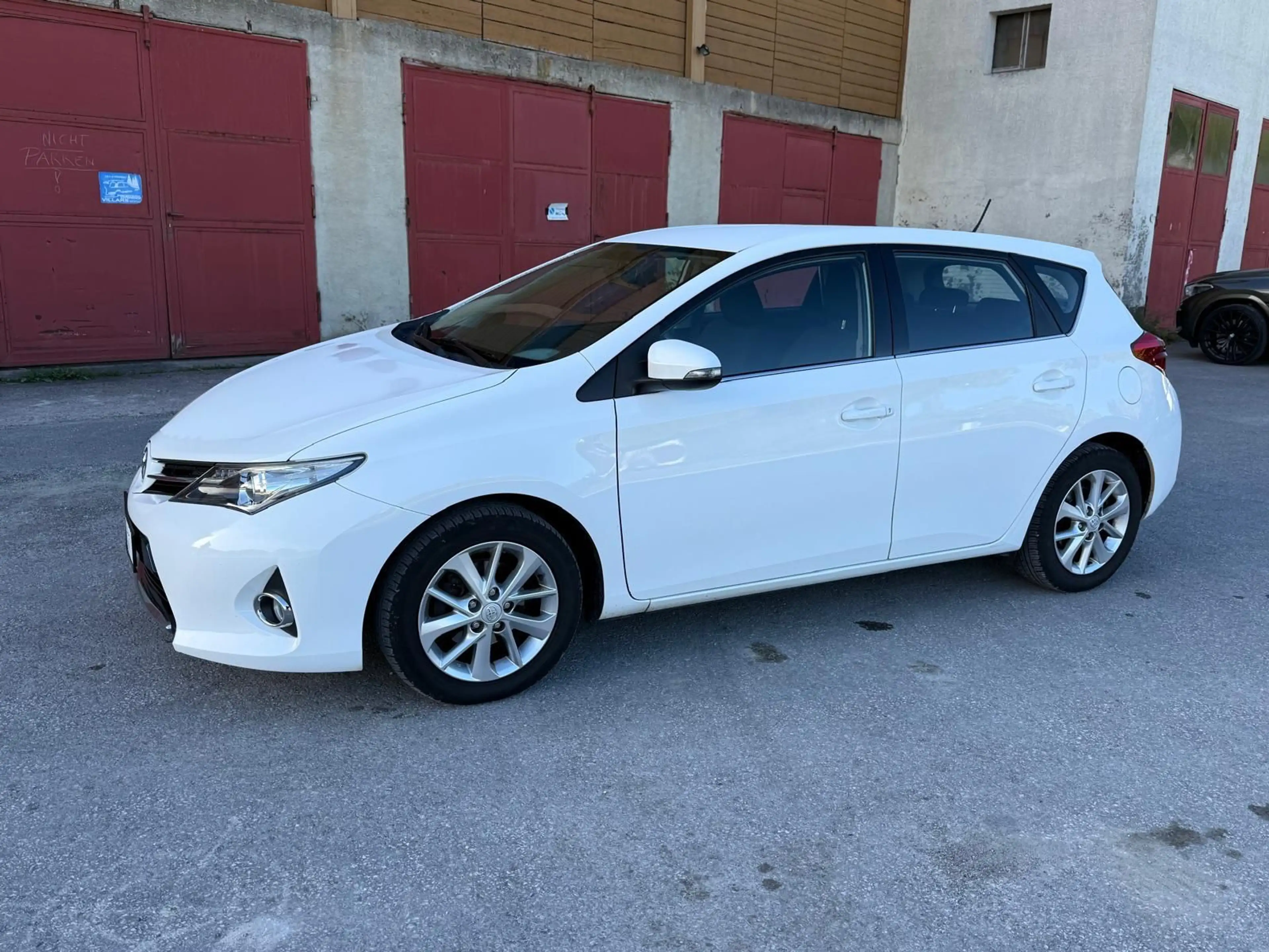 Toyota Auris Life+ — photo 3