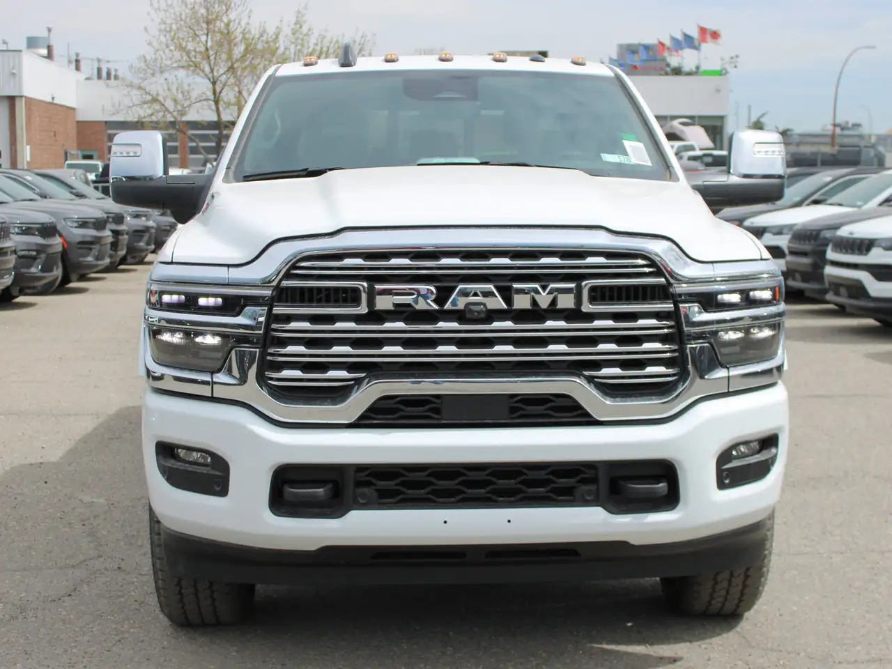 RAM 3500 снимка RAM 3500