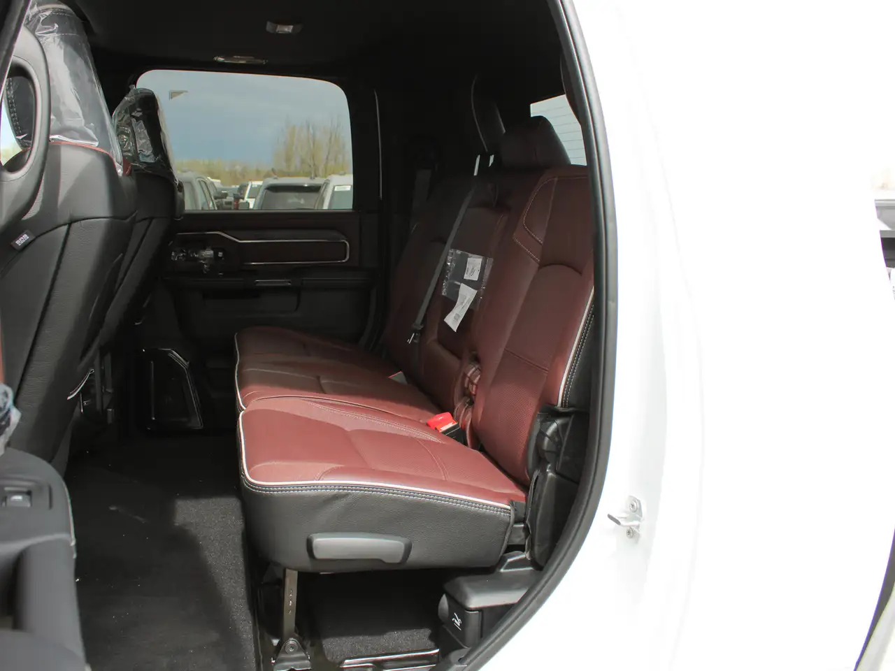 RAM 3500 снимка RAM 3500