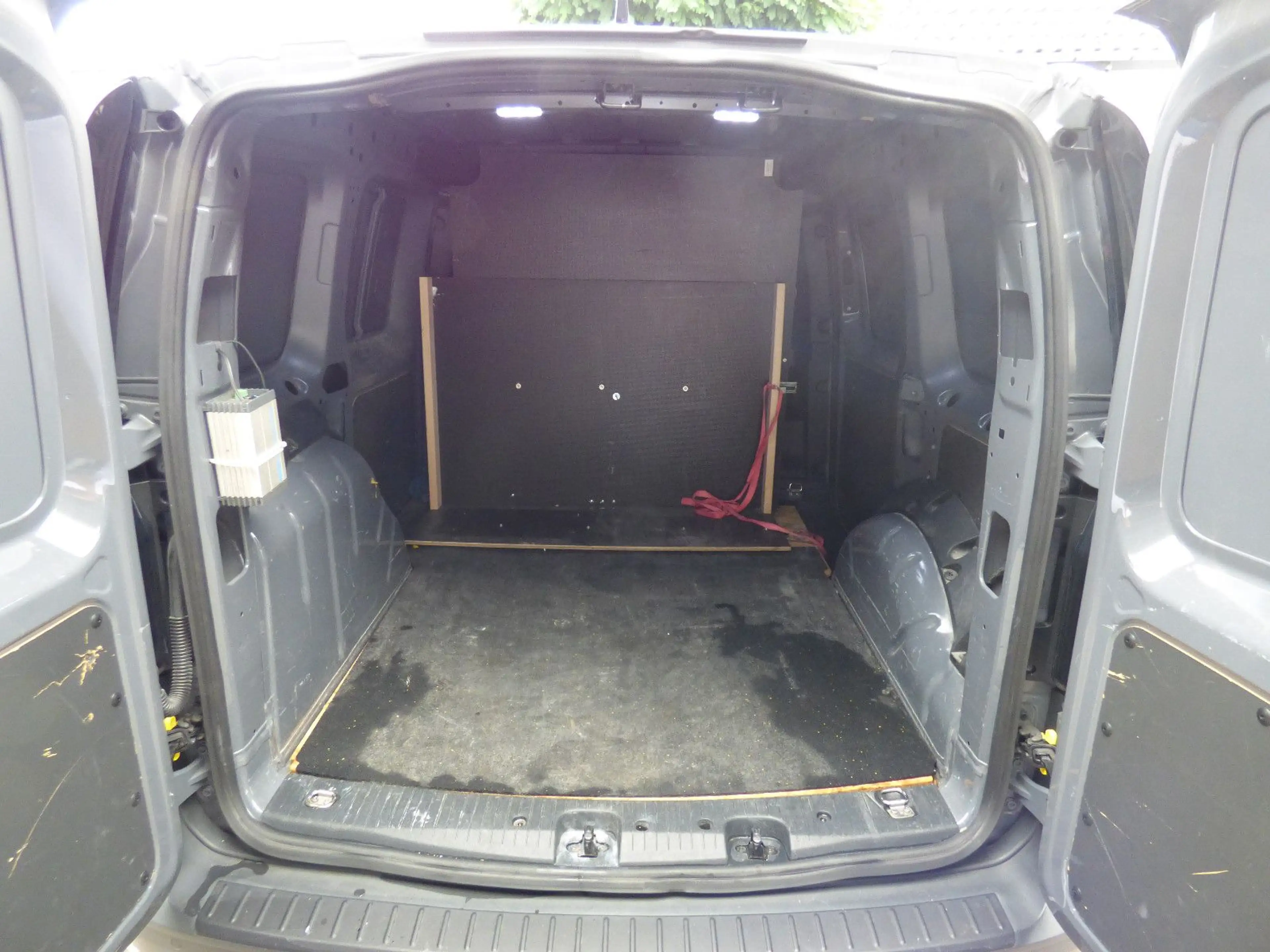 Volkswagen Caddy Cargo EcoProfi*Klima*Sitzhzg*AHK*neuModell — photo 9