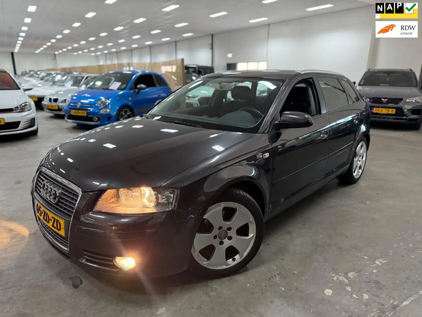 Audi A3 Sportback 2.0 TDI Ambition Pro Line / AIRCO IJSKOU Gris - 1