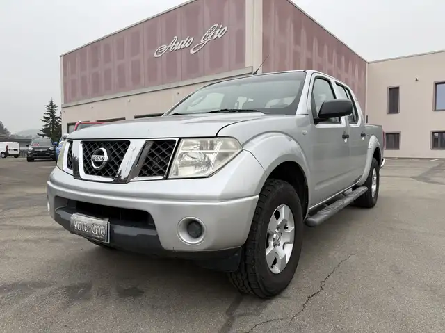 Nissan Navara Navara 2005 d.cab 2.5 dci SE 174cv BUONE CONDIZION