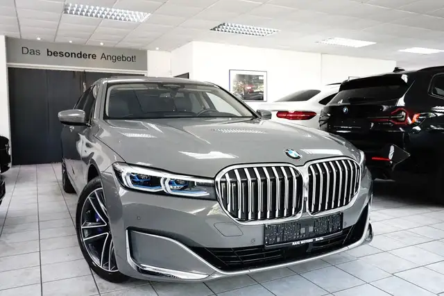BMW 740 d xDrive LASER H&K SITZBELÜF. GD MASSAGE  TV
