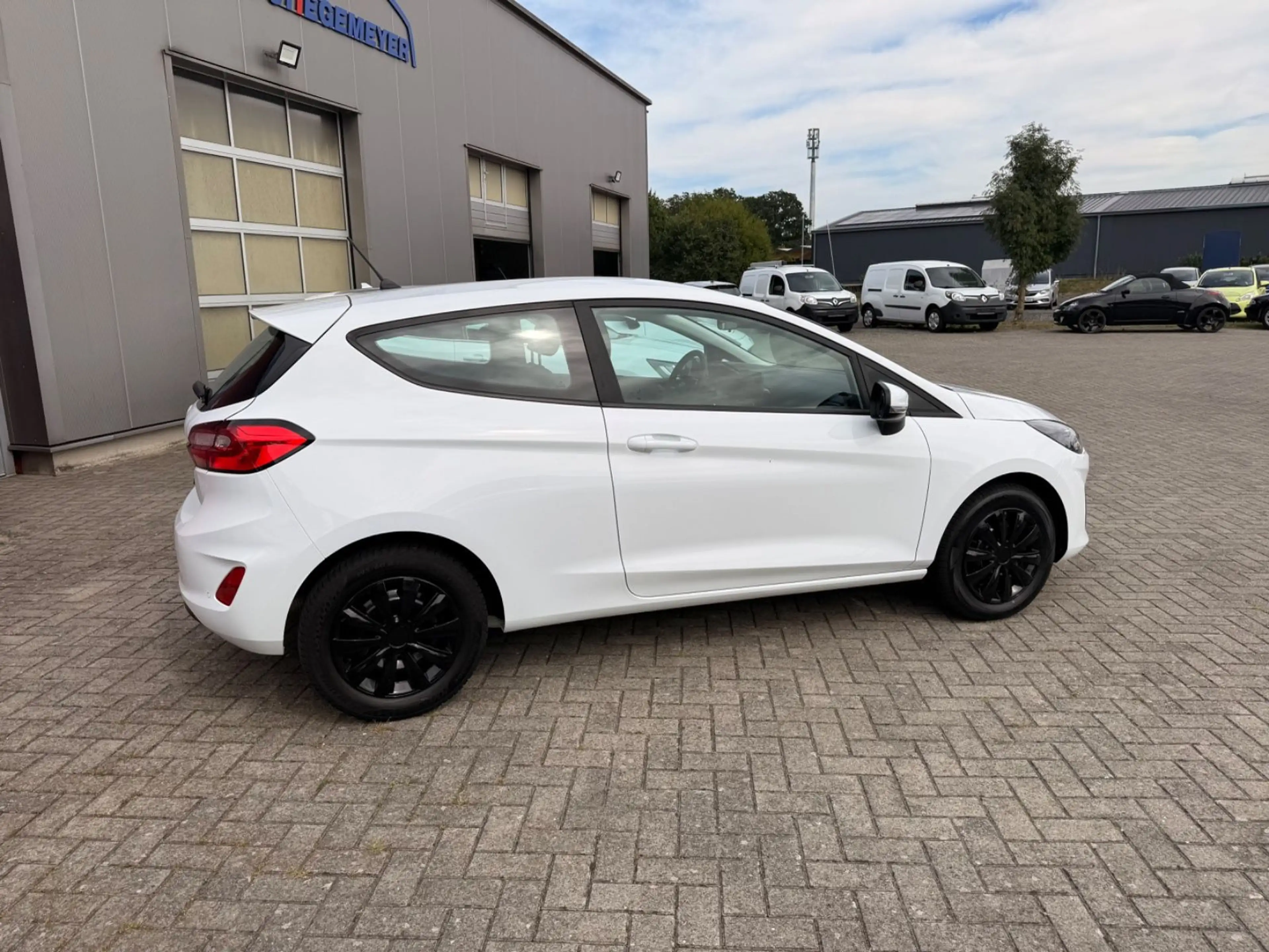 Ford Fiesta COOL&CONNECT Tempomat, PDC hinten — photo 9