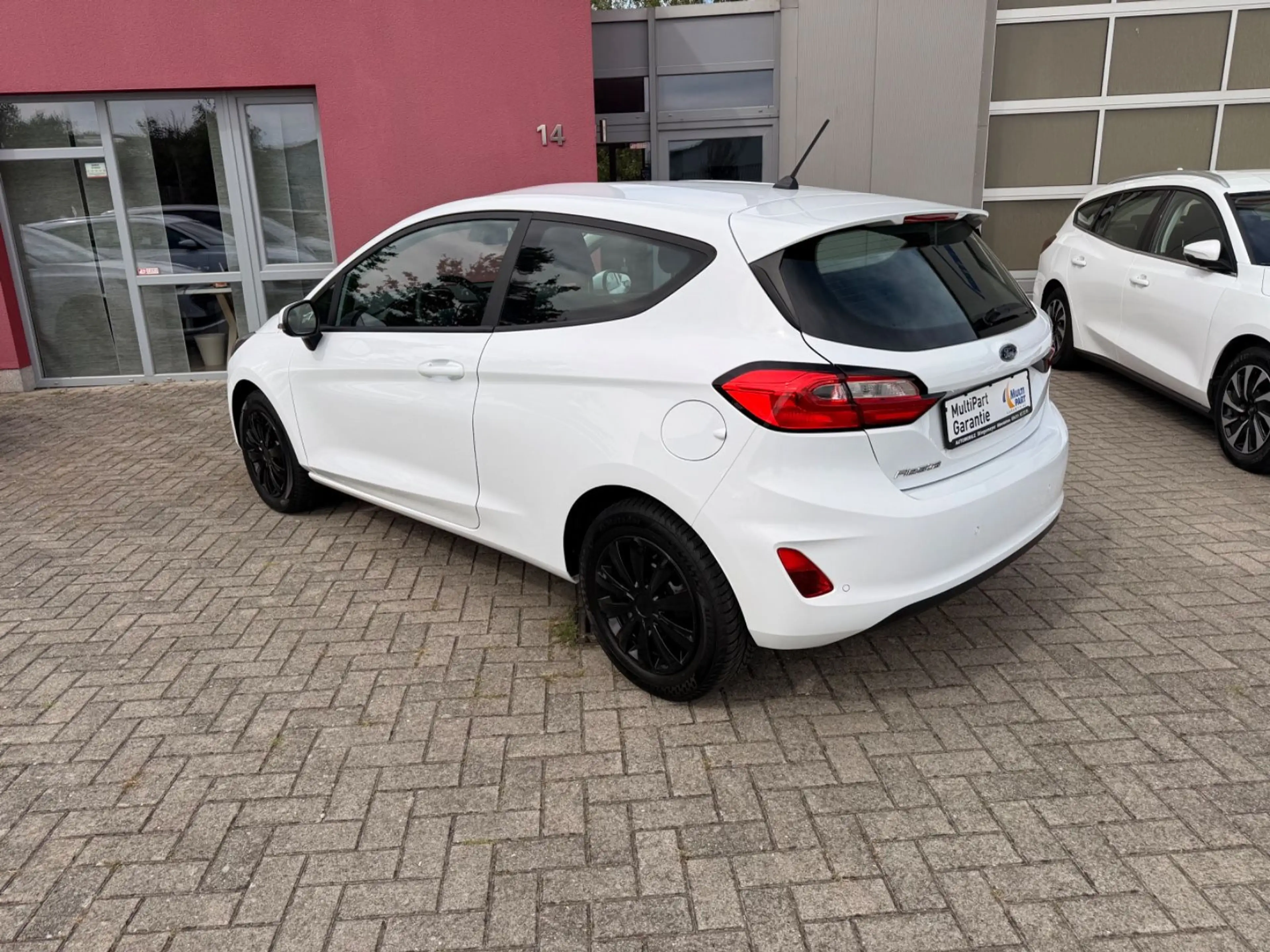 Ford Fiesta COOL&CONNECT Tempomat, PDC hinten — photo 12
