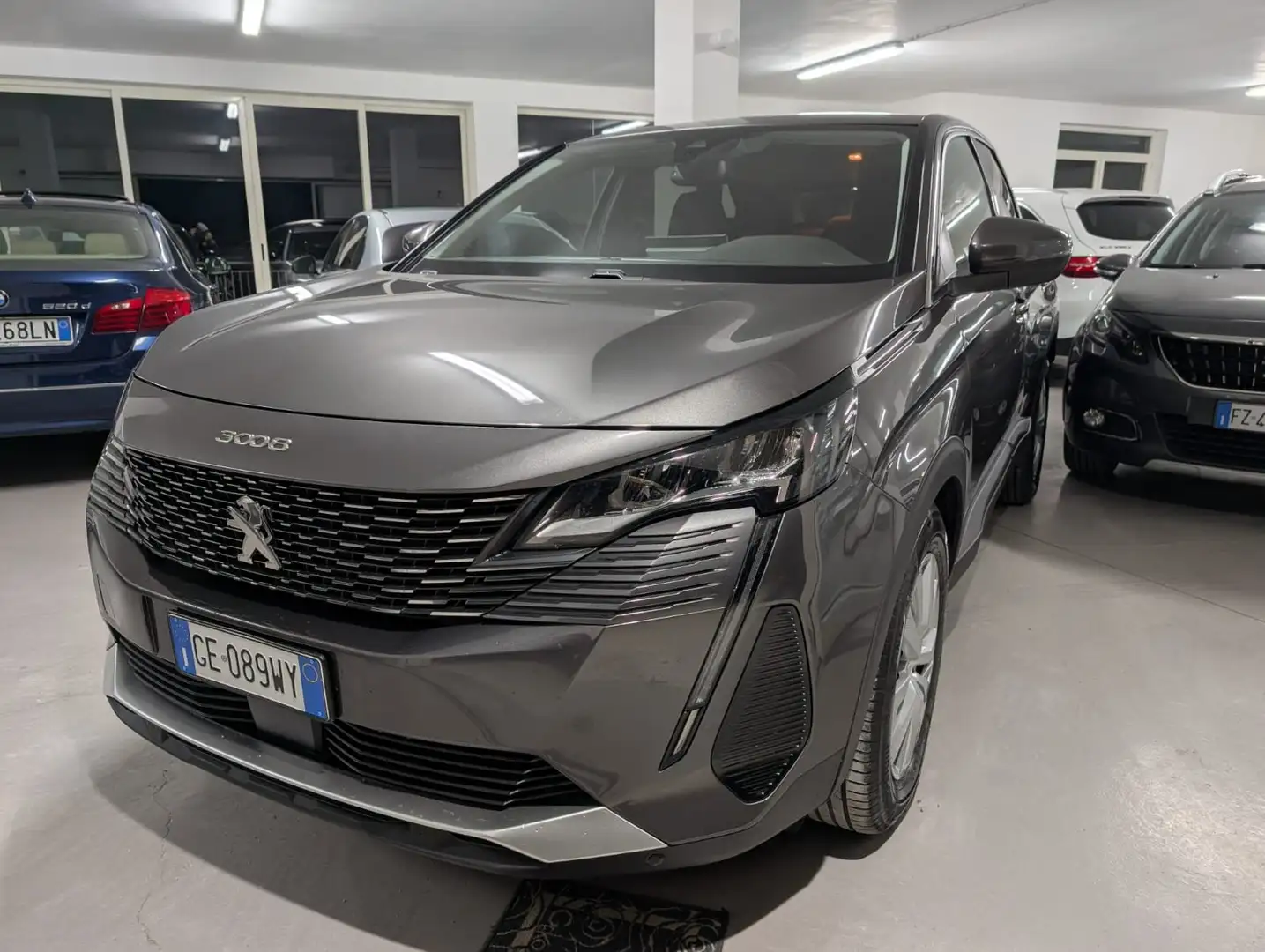 Peugeot 3008 3008 II 2021 1.5 bluehdi s&s 131CV EAT8 Gris - 1