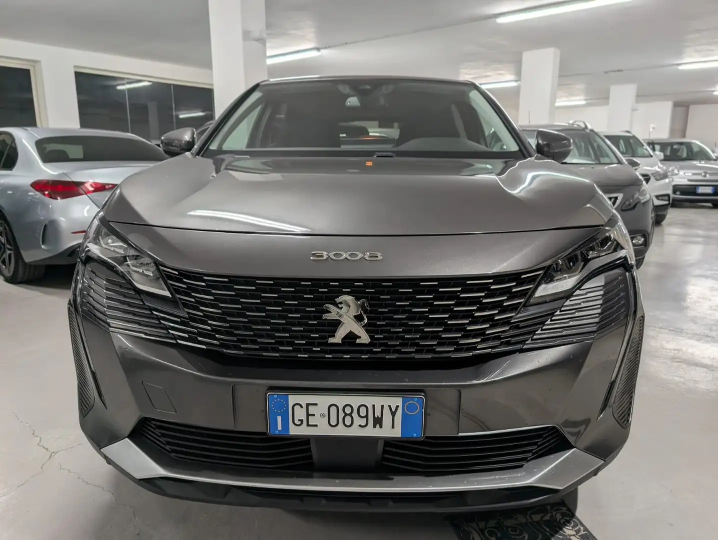 Peugeot 3008 3008 II 2021 1.5 bluehdi s&s 131CV EAT8 Gris - 2