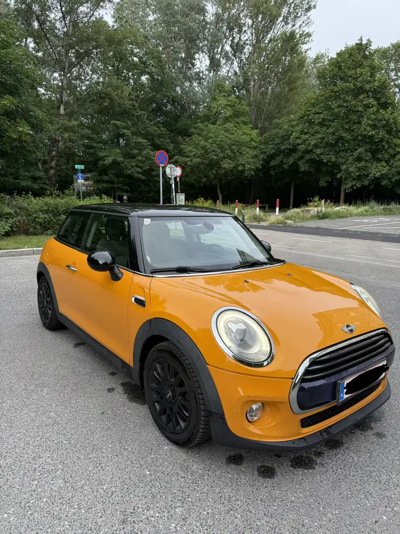MINI Cooper Hatch COOPER Orange - 1