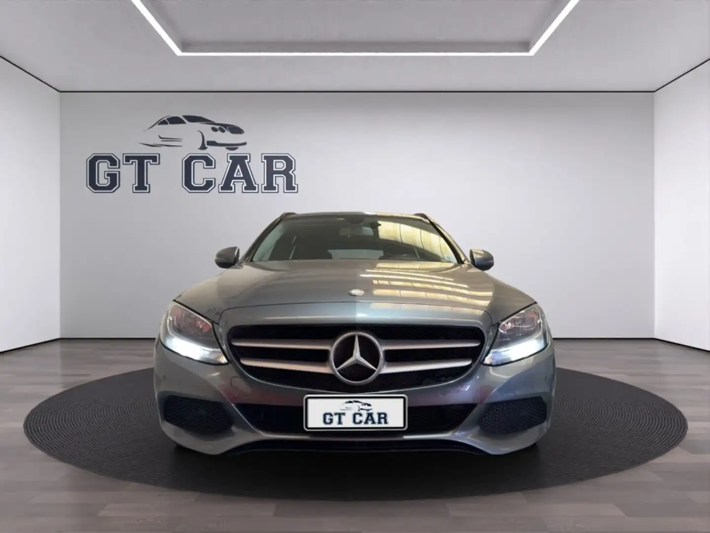 Mercedes-Benz C 200 d S.W. Auto Business Grigio - 2