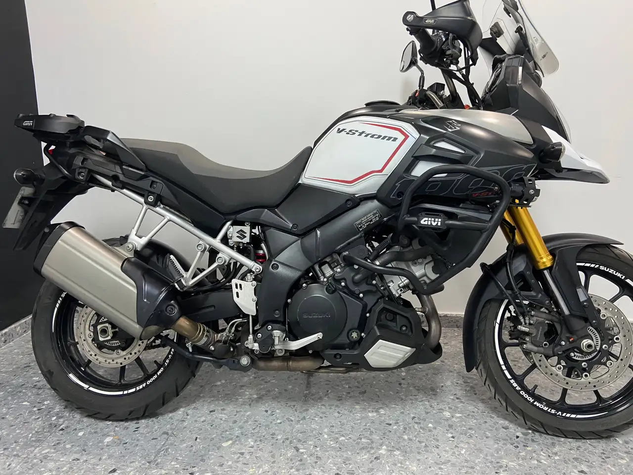Suzuki V-Strom 1000