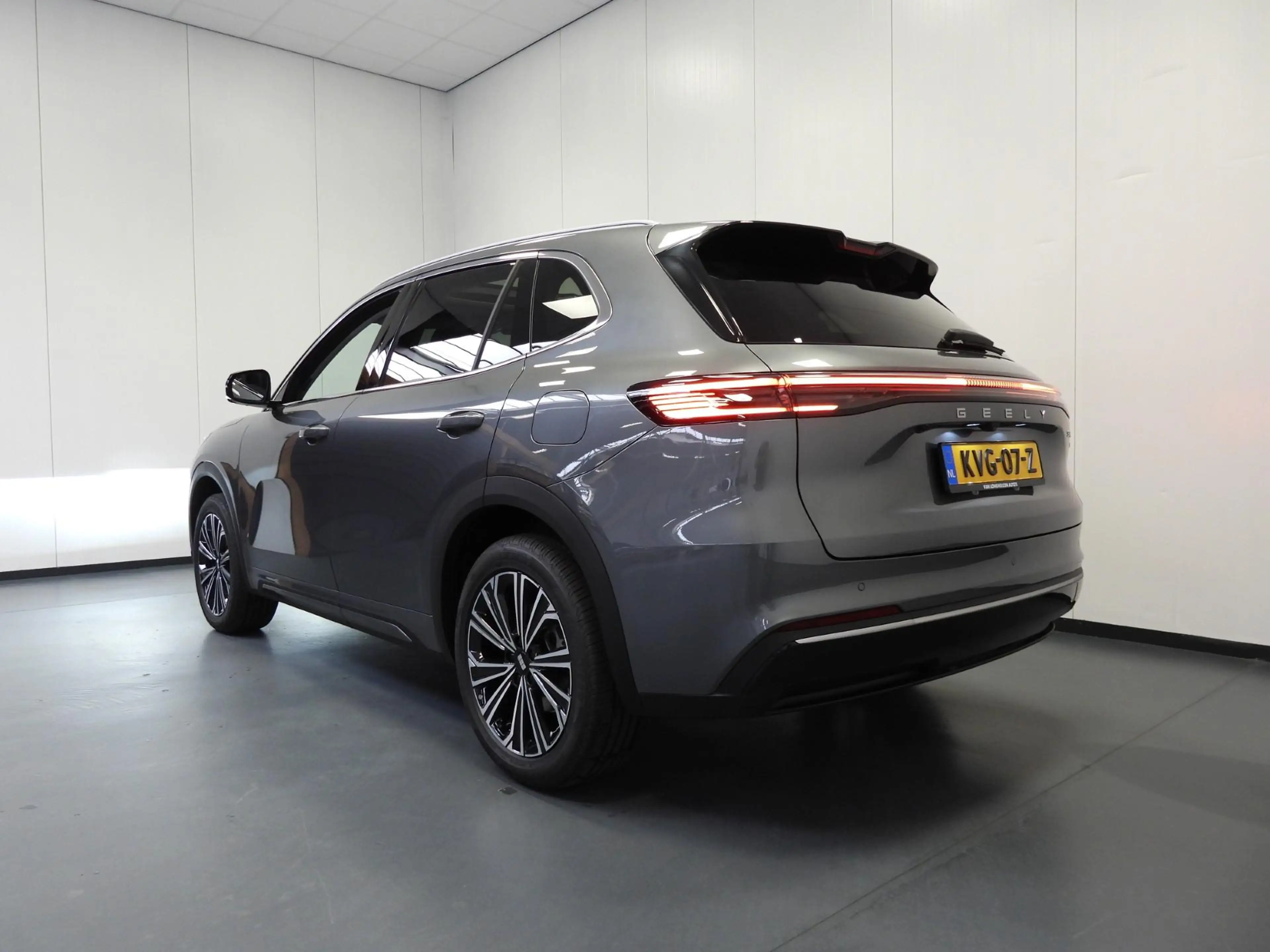 Geely Starray EM-i 1.5 Max+ PHEV 138KM ELEKTRISCH BEREIK/LEER/SCHUIFD — photo 3