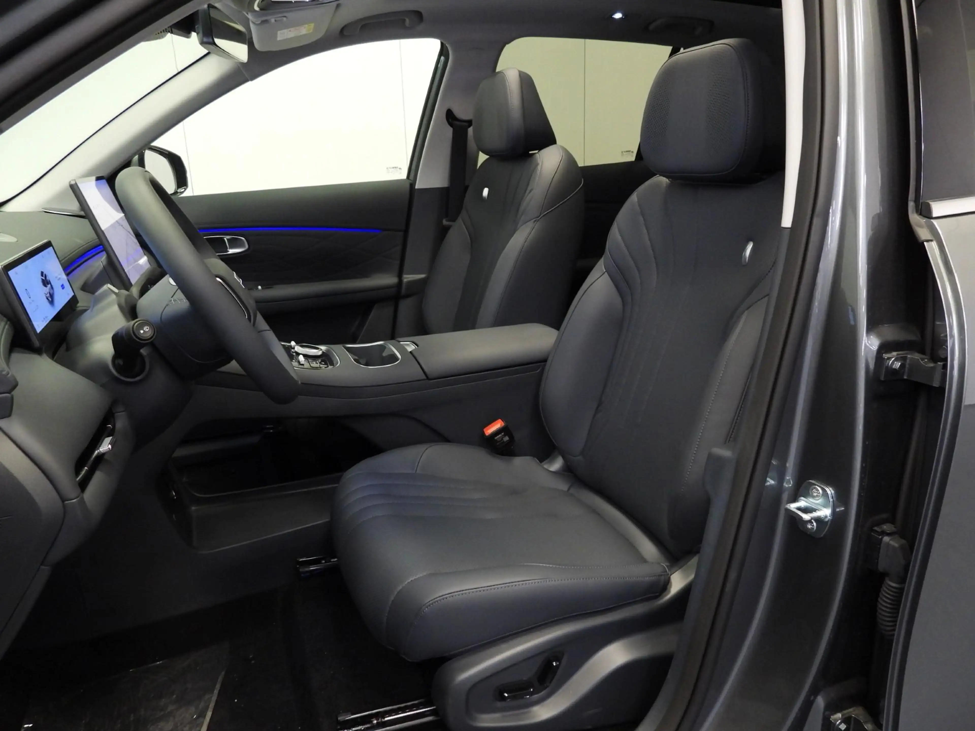 Geely Starray EM-i 1.5 Max+ PHEV 138KM ELEKTRISCH BEREIK/LEER/SCHUIFD — photo 31