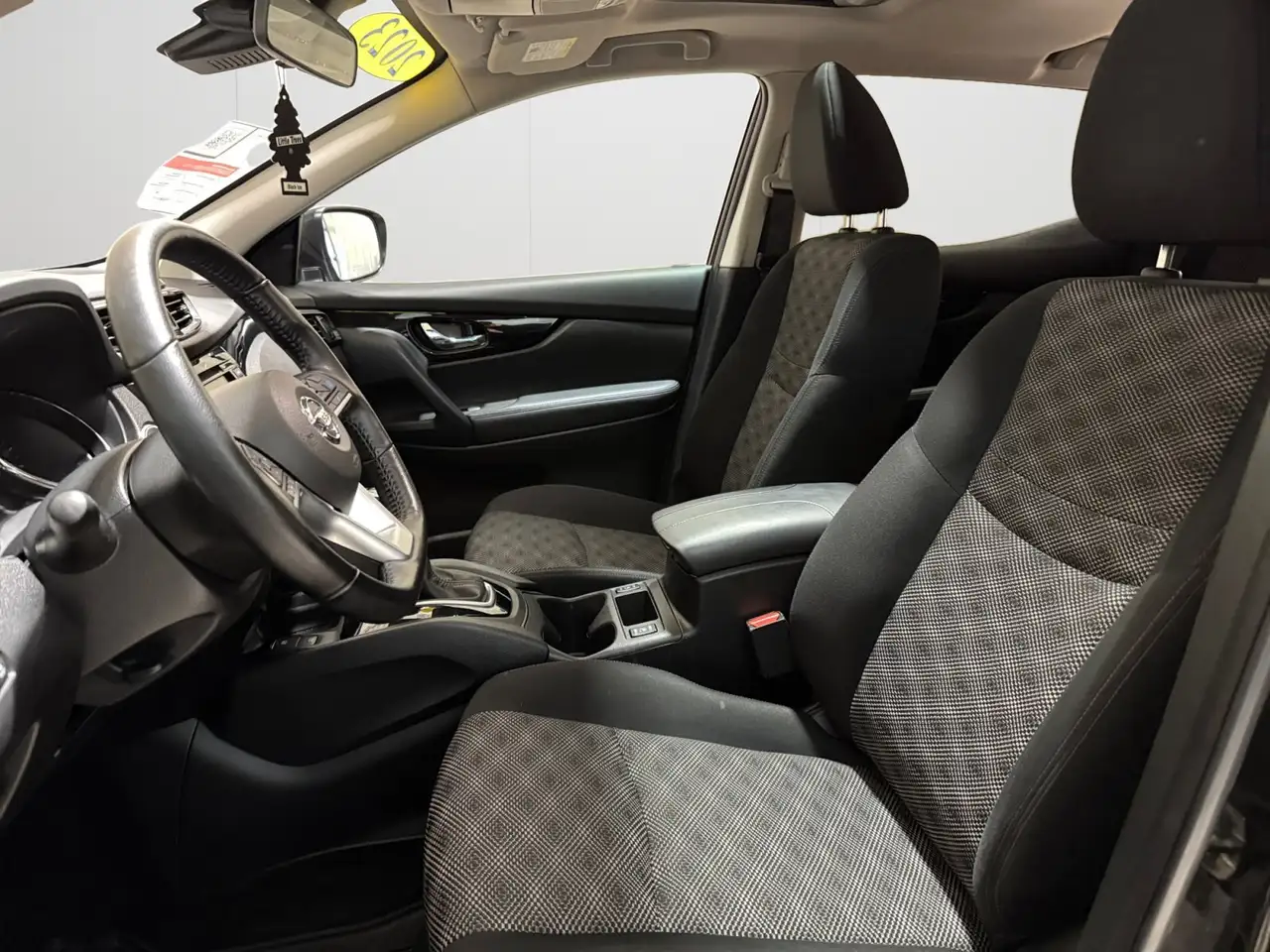 Nissan Qashqai снимка Nissan Qashqai