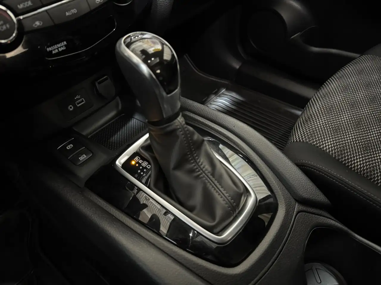 Nissan Qashqai снимка Nissan Qashqai