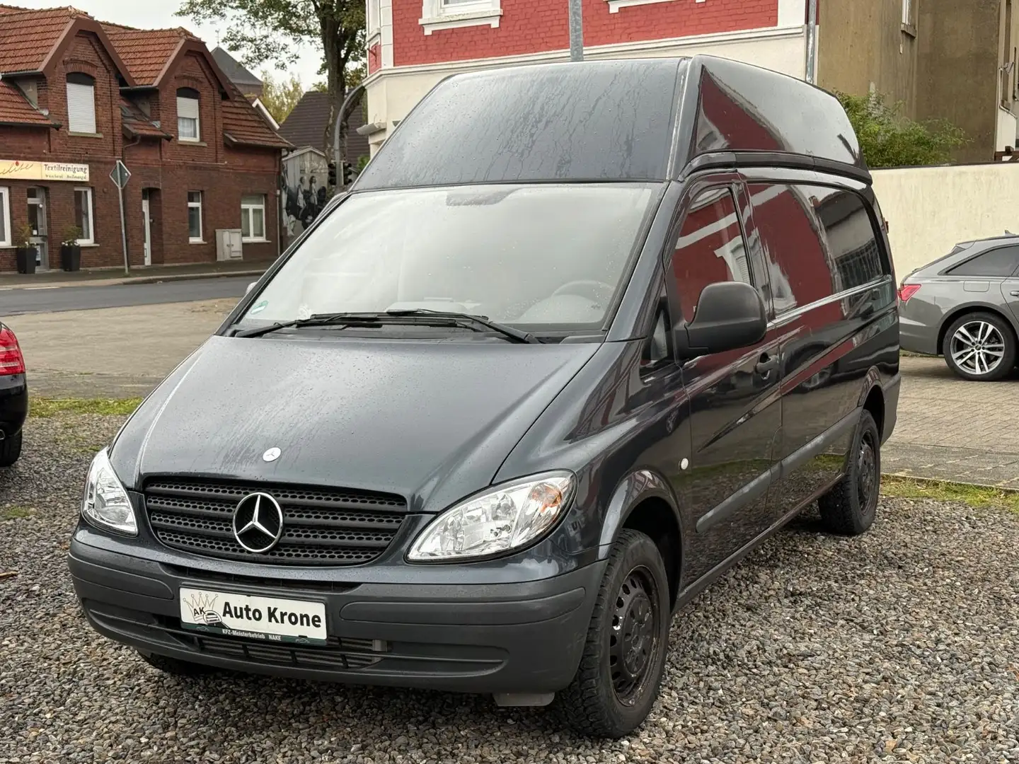 Mercedes-Benz Vito Kasten 109 CDI lang Extra Hoch AHK TÜV NEU Noir - 1
