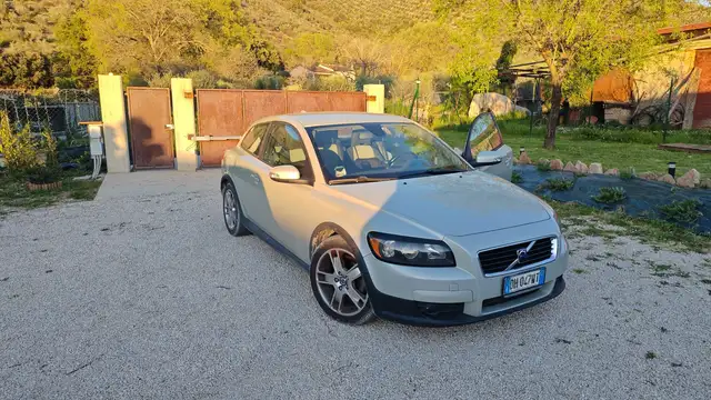 Volvo C30