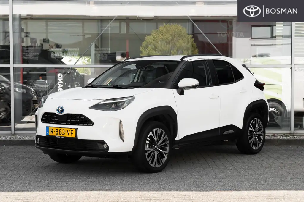 Toyota Yaris Cross 2022 из Европы — купить под ключ