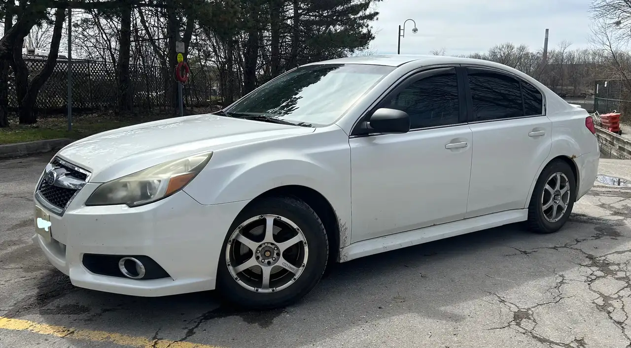 Subaru Legacy снимка Subaru Legacy