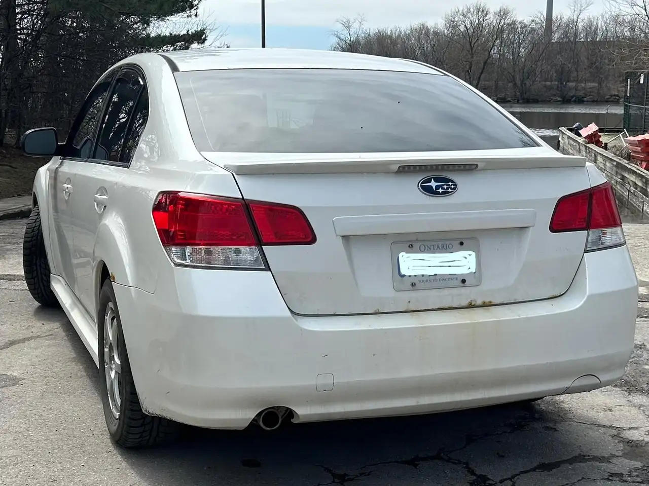 Subaru Legacy снимка Subaru Legacy