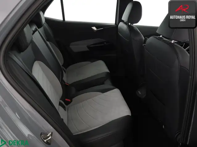 Volkswagen Id.3 view 11