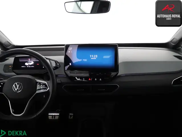 Volkswagen Id.3 view 8