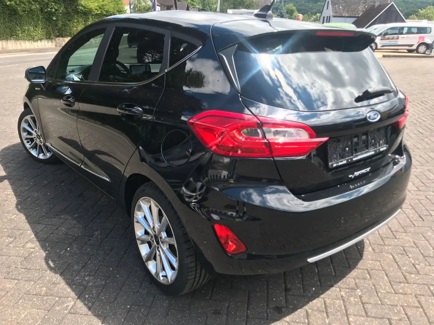 Ford Fiesta Vignale, LED *Leder *RFK *4R.NEU*AUTO*B&O Negro - 2