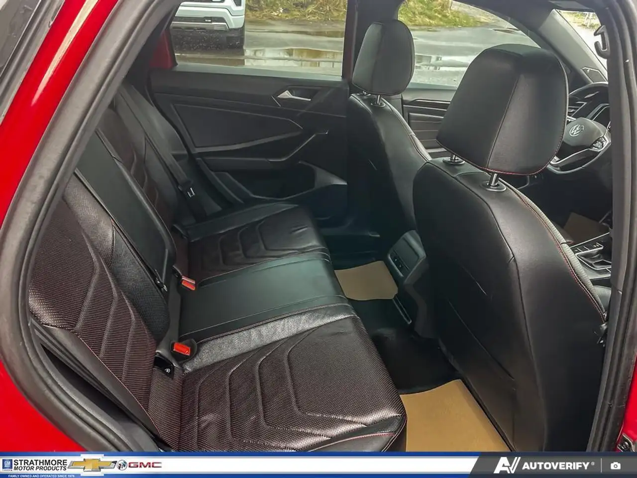 Volkswagen Jetta снимка Volkswagen Jetta