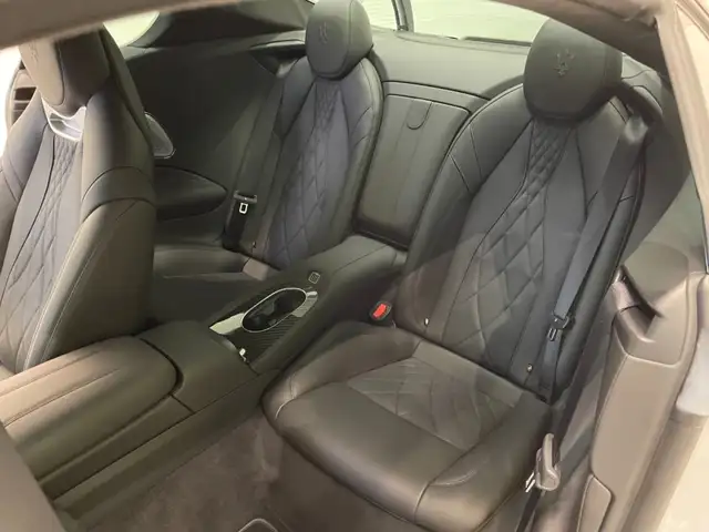 Maserati Granturismo view 7
