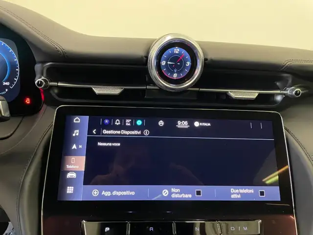 Maserati Granturismo view 11