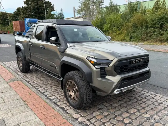 Toyota Tacoma 2025 Tacoma Trailhunter 2.4i-Force -T1 66.900 €