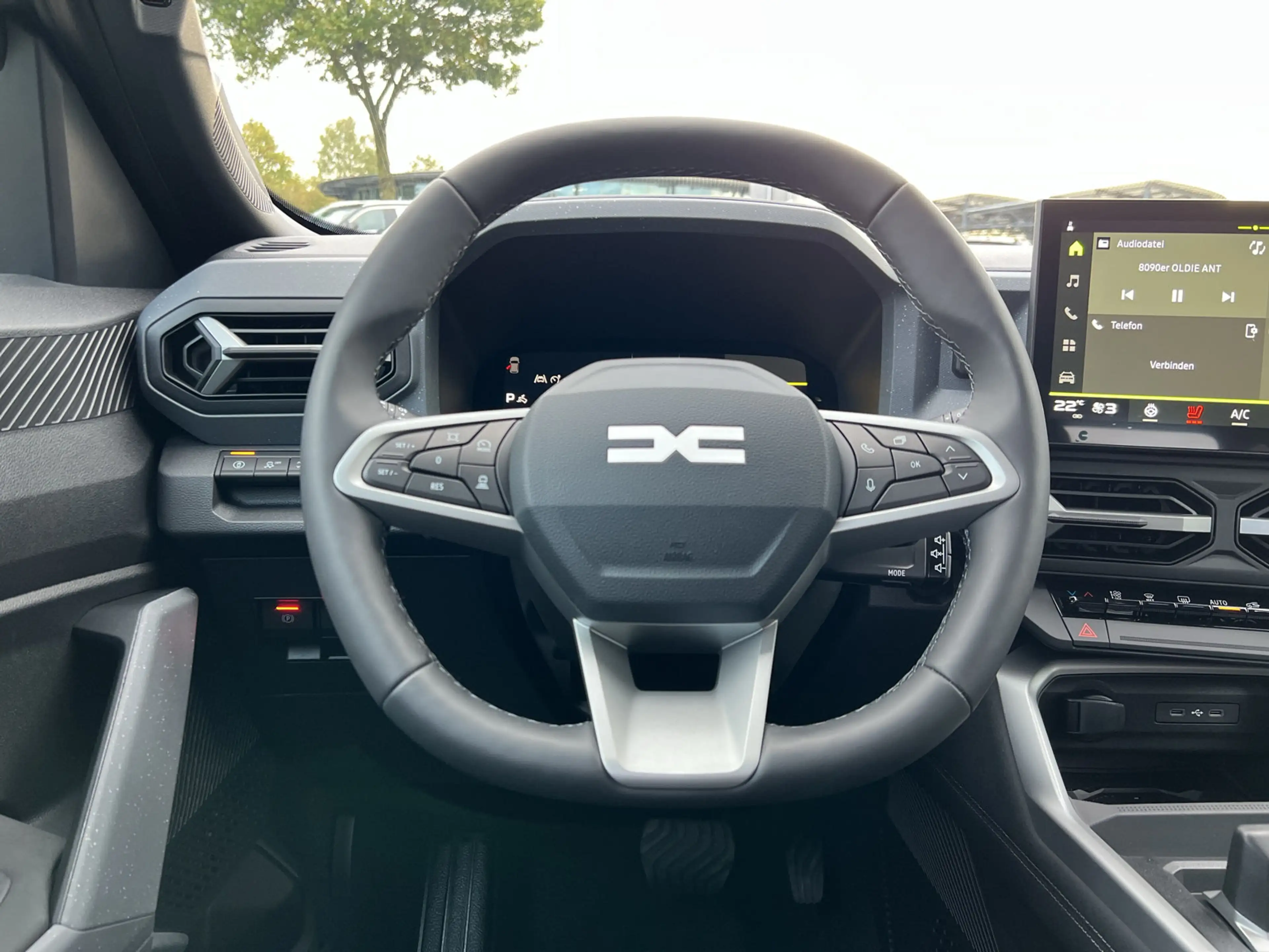 Dacia Bigster Tribrid 150 4x4 EDC Journey LKHZ+SHZ+PDC+RFK — photo 7