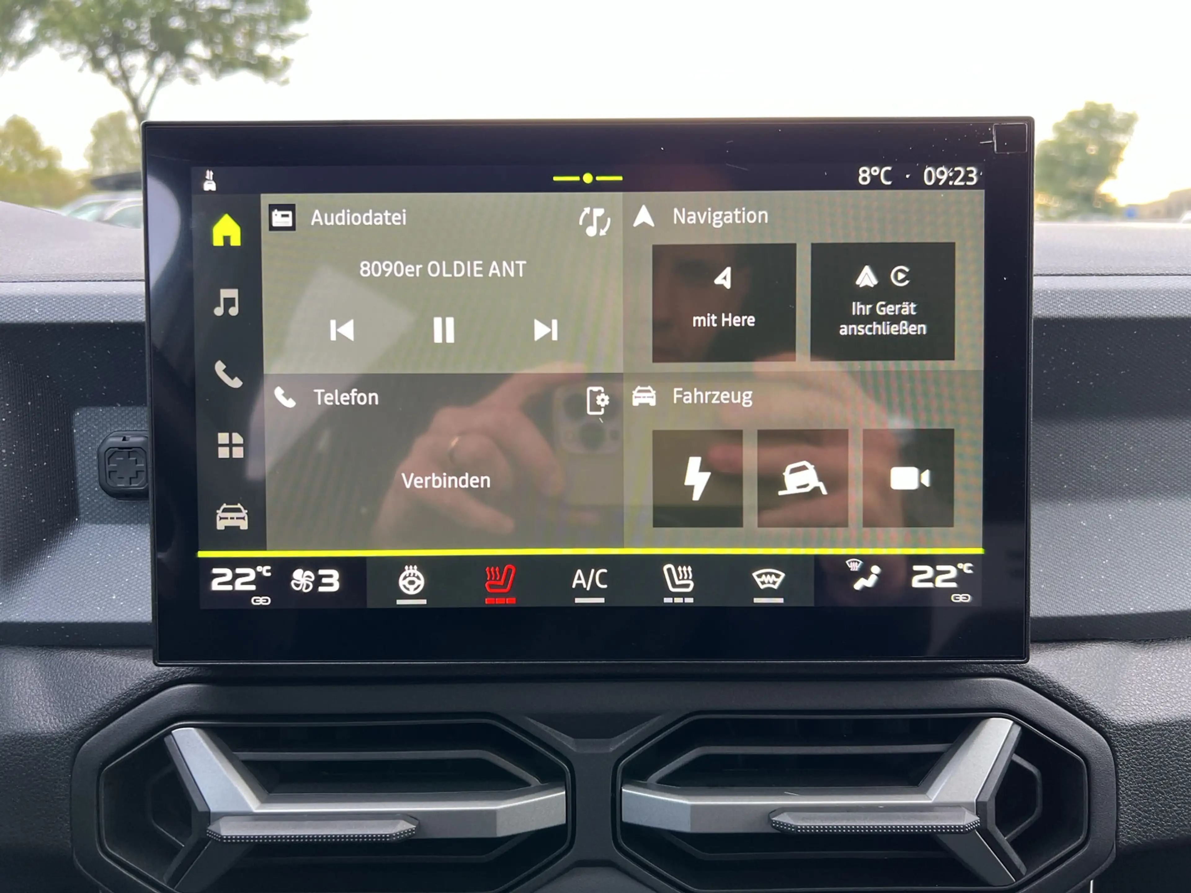 Dacia Bigster Tribrid 150 4x4 EDC Journey LKHZ+SHZ+PDC+RFK — photo 11