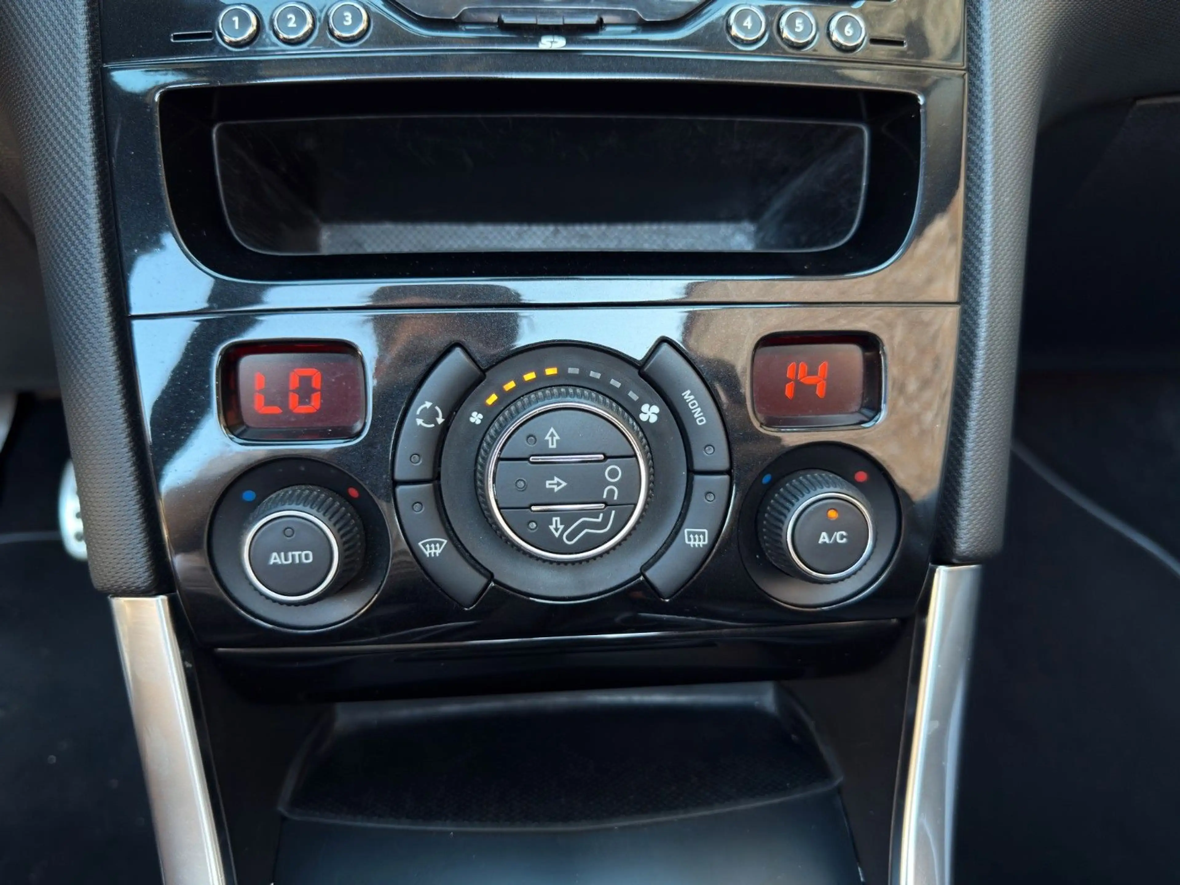 Peugeot 308 CC 155 THP Allure *Vollleder*Nackenhzg* — photo 28