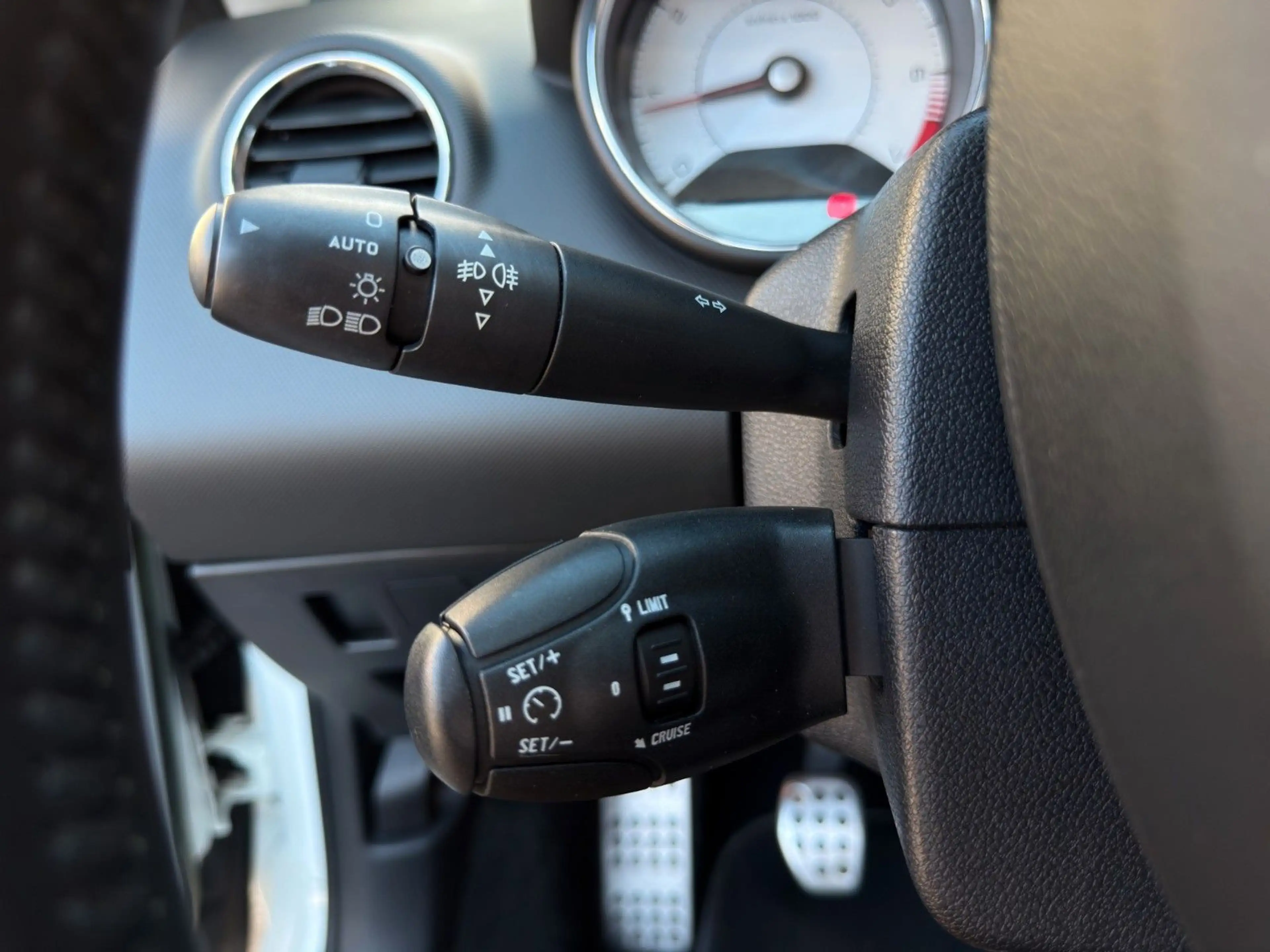 Peugeot 308 CC 155 THP Allure *Vollleder*Nackenhzg* — photo 21