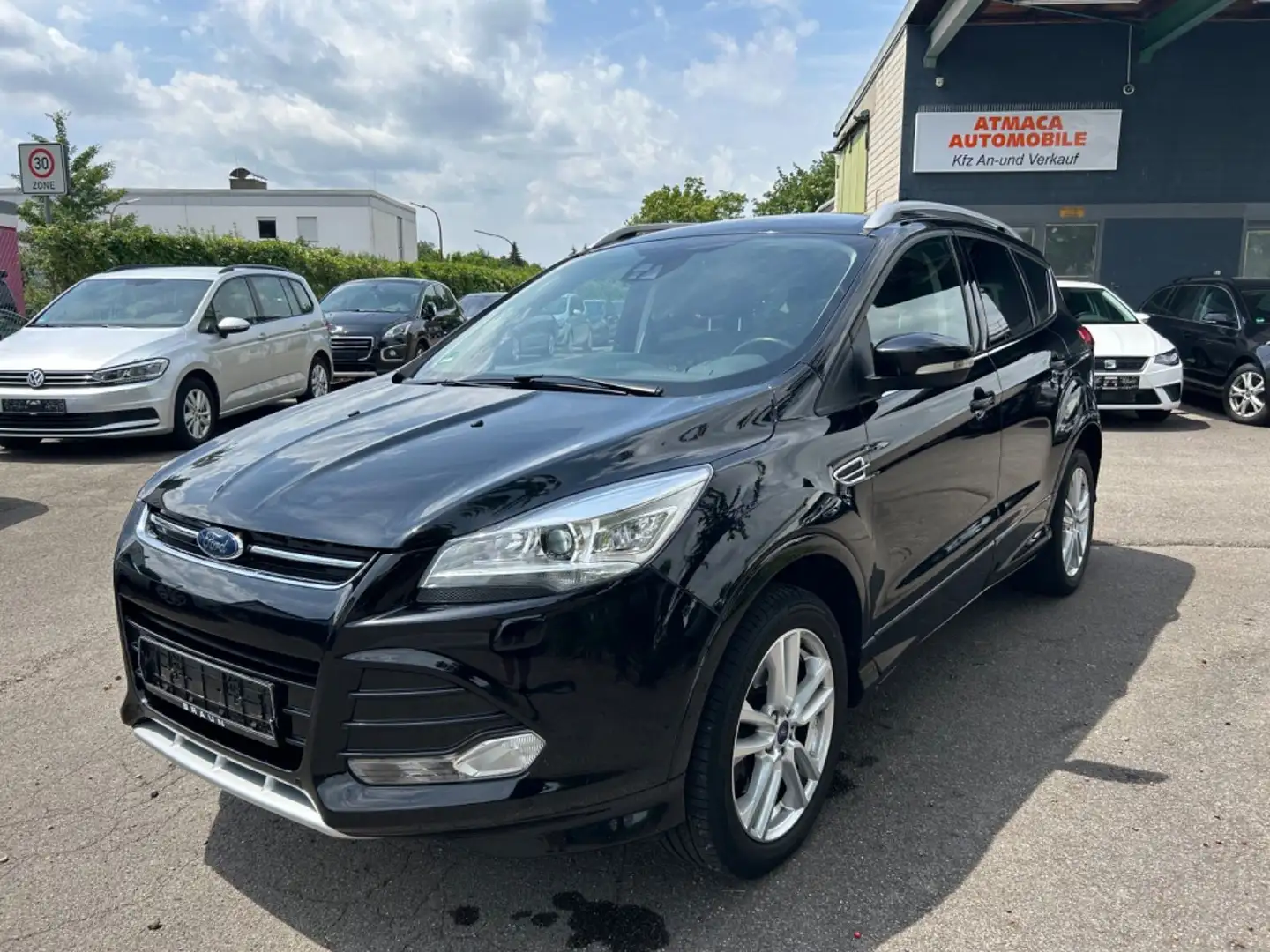 Ford Kuga Individual Automatik, Navi , Xenon , AHK Schwarz - 1