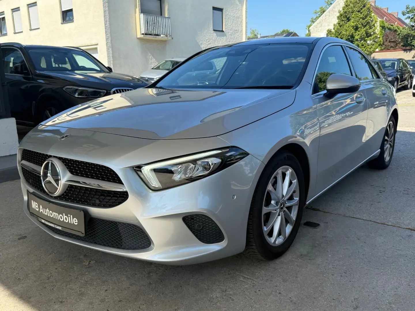 Mercedes-Benz A 200 Lim.*LED*PANO*KAMERA* Silver - 1