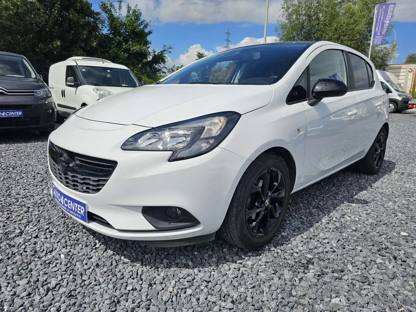 Opel Corsa 1.2i Black Edition // GPS / CLIM / GARANTIE // Blanc - 1